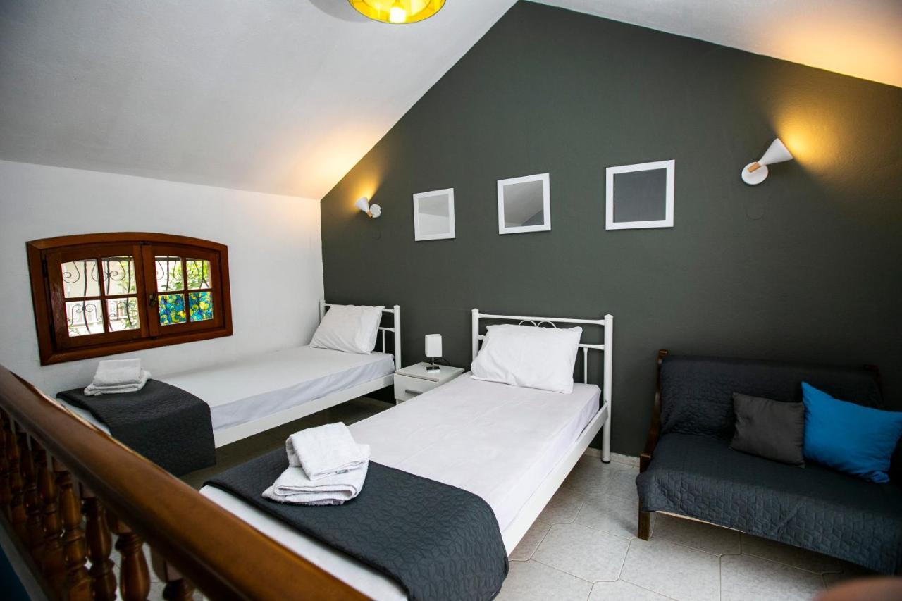 Villa Kouf Nea Iraklitsa Bagian luar foto