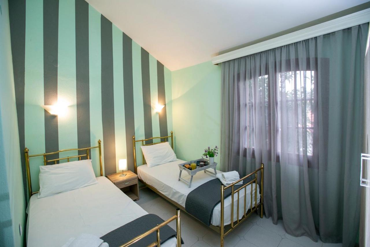 Villa Kouf Nea Iraklitsa Bagian luar foto